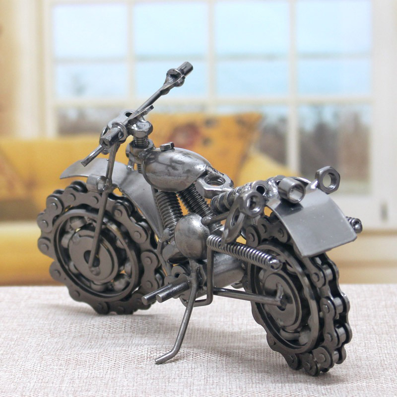 verslo orginalios idomios dovanos vyrams vyrui metalinis motociklas modelis modeliukas  3