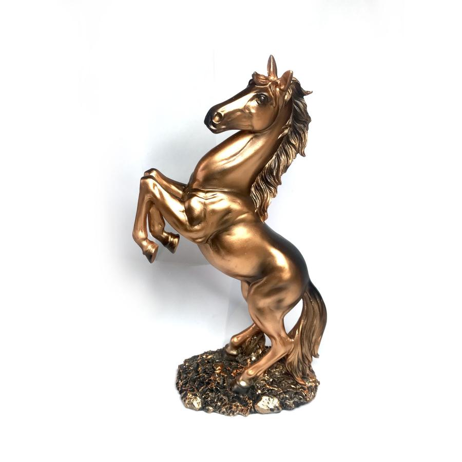 moline arklio dazyta statulete is keramikos auksinis rudas zirgas ant dvieju koju piestu dovana vyrui teciui seneliui virisininkui vadovui 
